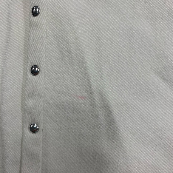 NWT: INC white Bermuda short - Picture 4 of 4